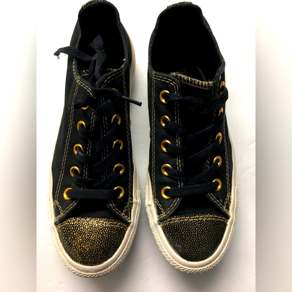 Converse All Star Low Tops Sneakers Size 6 Black Gold